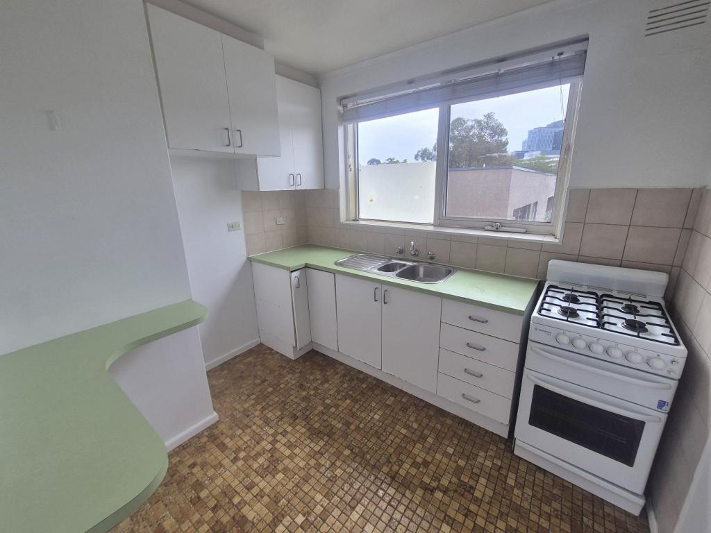 12/67 Ballarat Rd, Footscray, VIC 3011