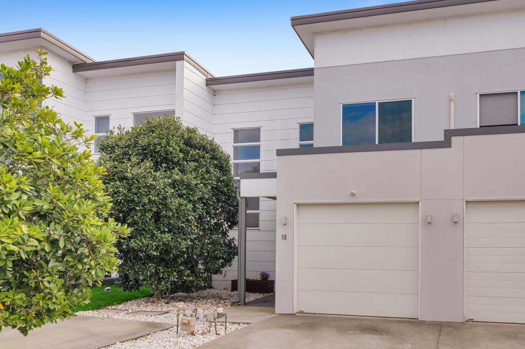 19/73 SOVEREIGN CCT, GLENFIELD, NSW 2167