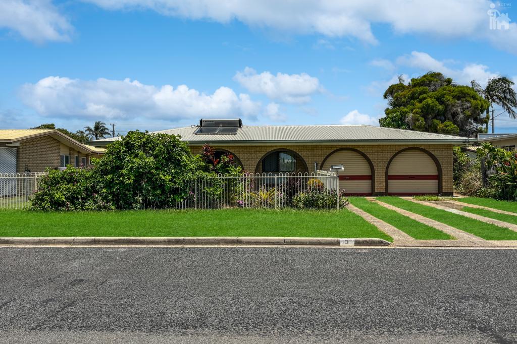 3 Moonbi St, Scarness, QLD 4655