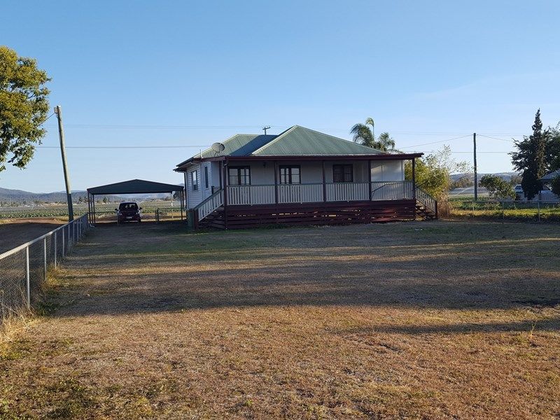 24 Alexander St, Laidley, QLD 4341