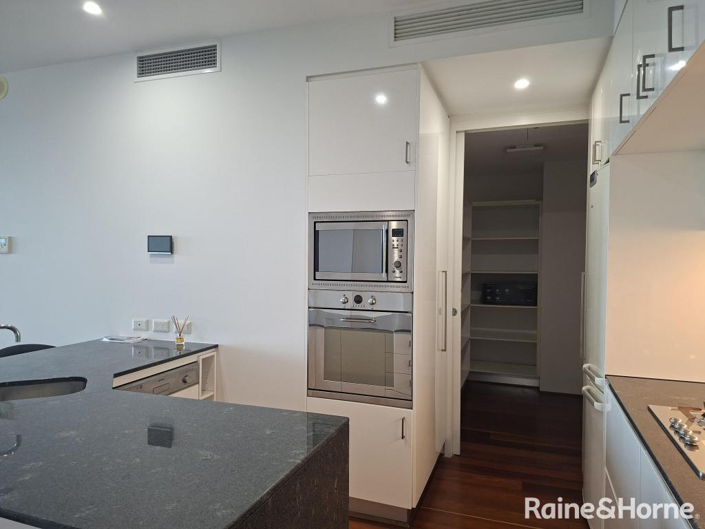 6045/6 Parklands Bvd, Brisbane, QLD 4000