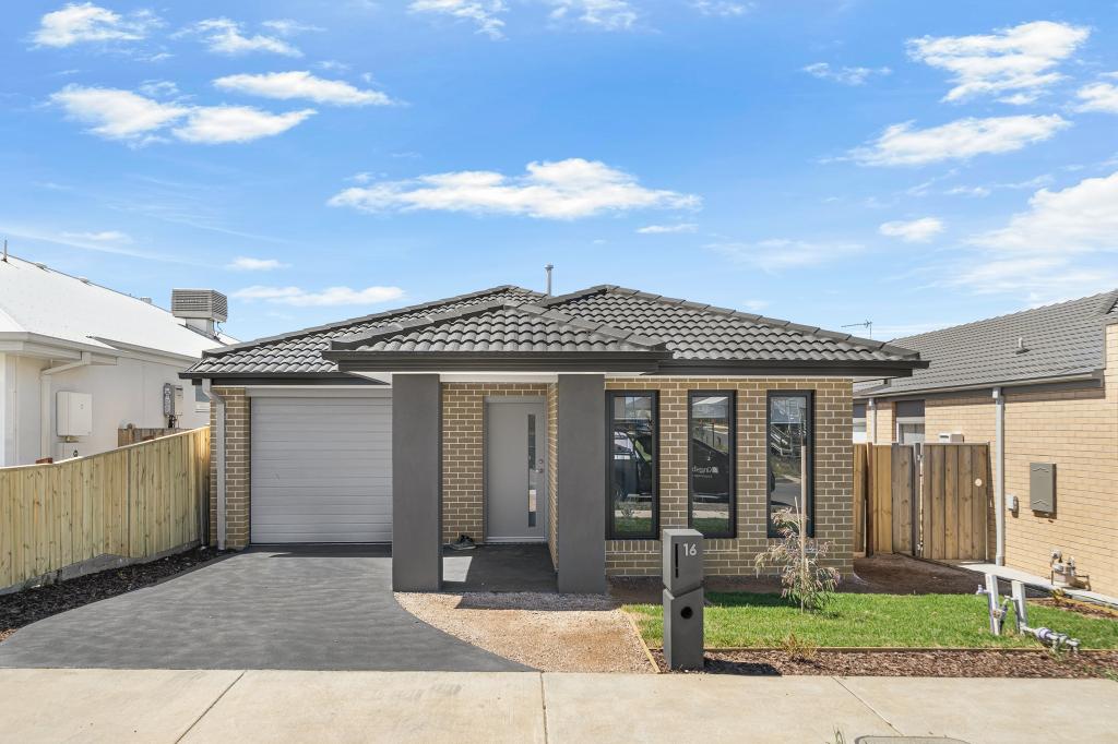 16 Ashfield Dr, Charlemont, VIC 3217