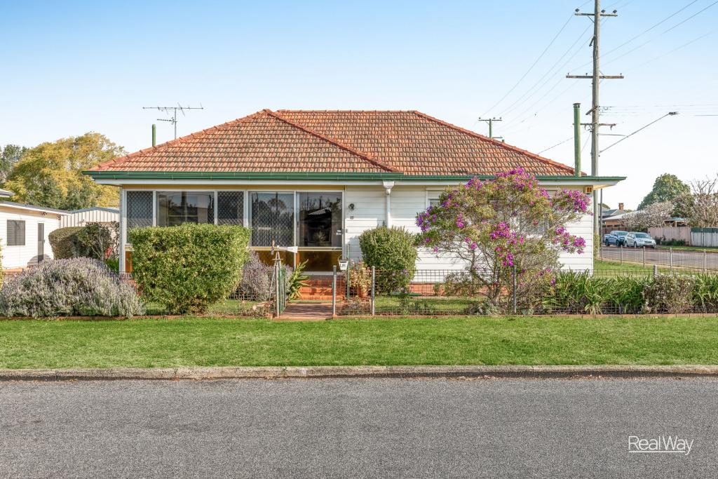 16 Allenby St, Newtown, QLD 4350