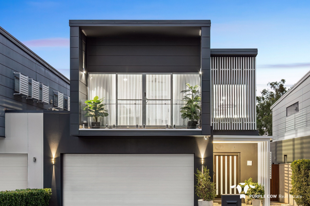 50 Crest Ridge Pde, Brookwater, QLD 4300