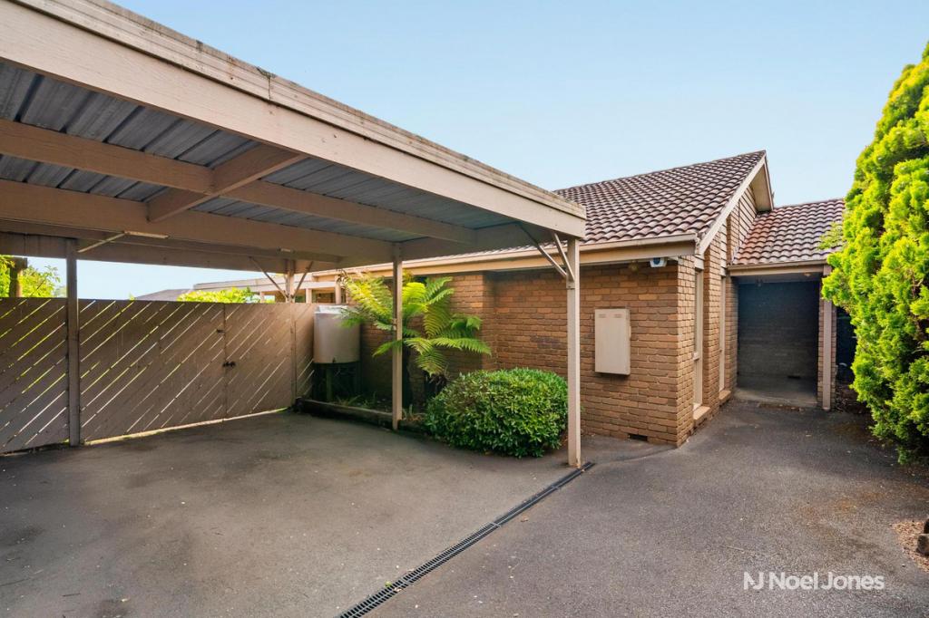 3 Statesman Cres, Mooroolbark, VIC 3138