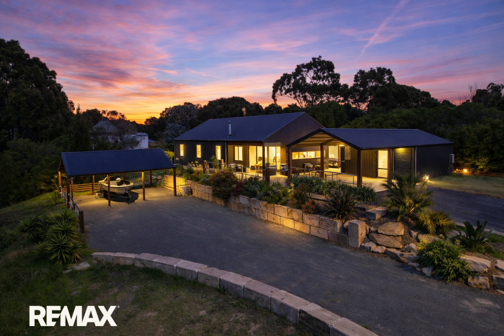 9 Kingscote Dr, Metung, VIC 3904