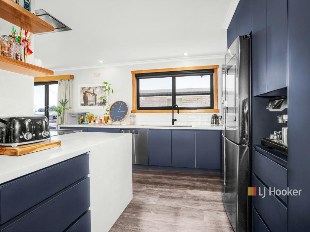 14 Russell Ave, Ulverstone, TAS 7315