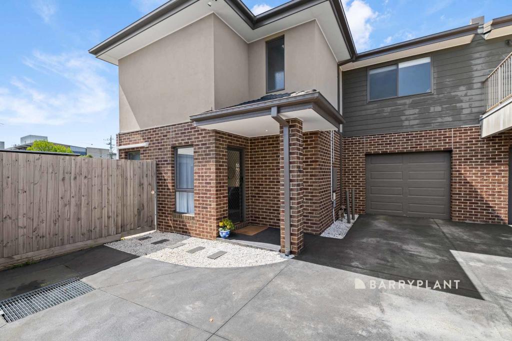 4/11 BRUCE ST, DANDENONG, VIC 3175