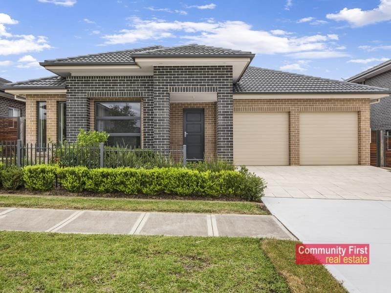 25 Peregrine St, Gledswood Hills, NSW 2557