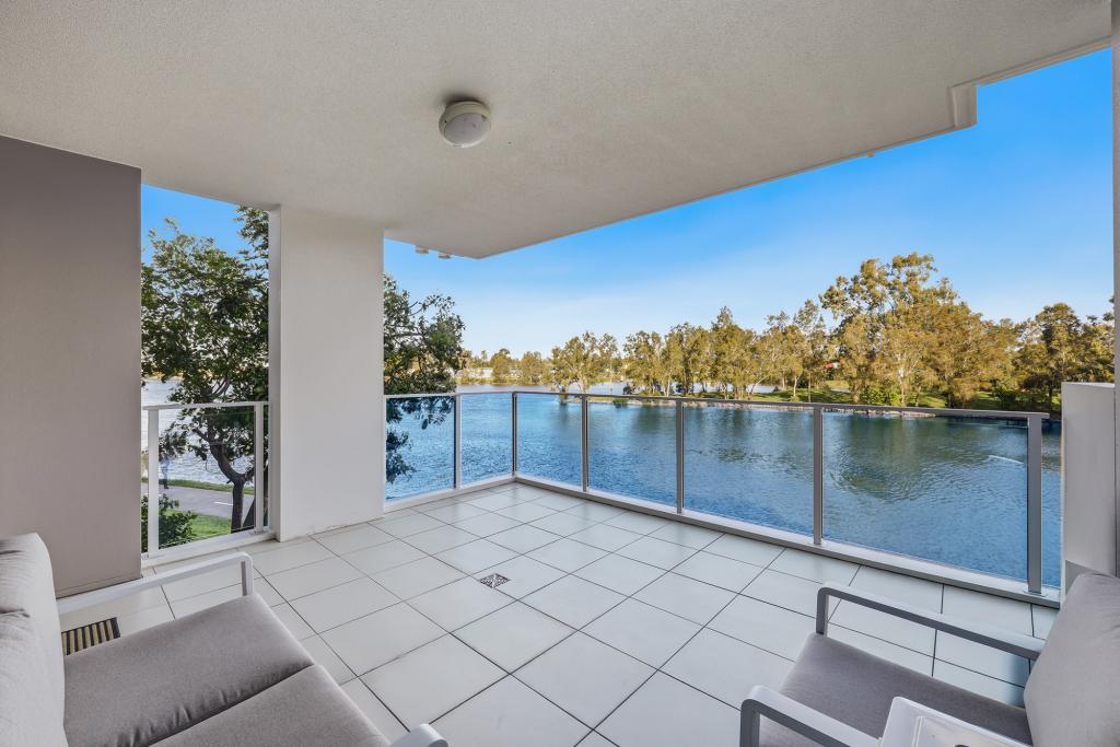 3/1 Lakefront Cres, Varsity Lakes, QLD 4227