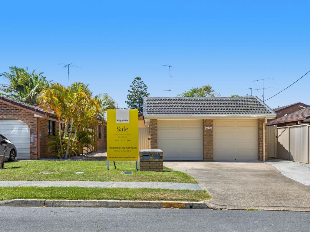 2/11 Spencer St, Southport, QLD 4215