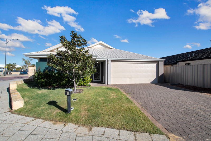 1 Aquamarine Pde, Karnup, WA 6176