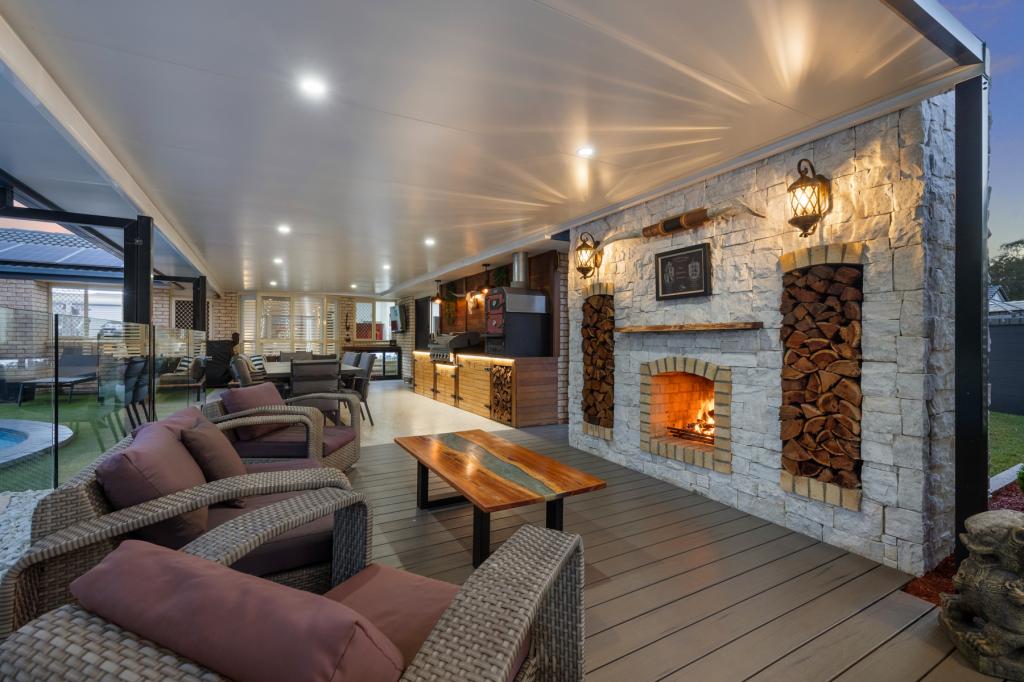 11 Carisbrooke Ct, Birkdale, QLD 4159