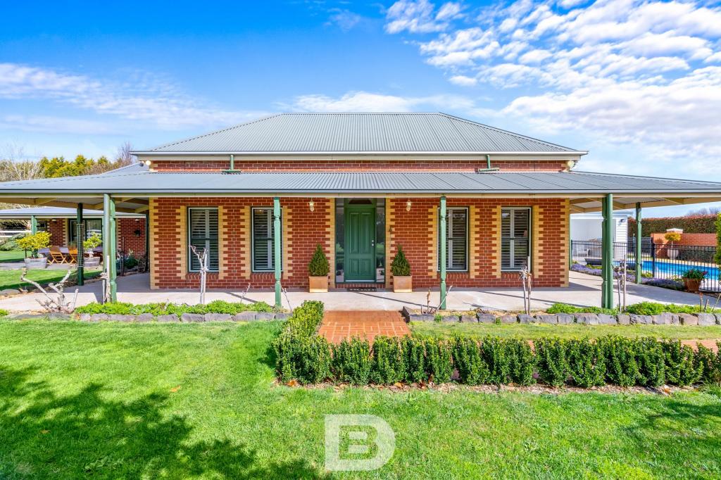 24 Kronks Lane, Woodend North, VIC 3442