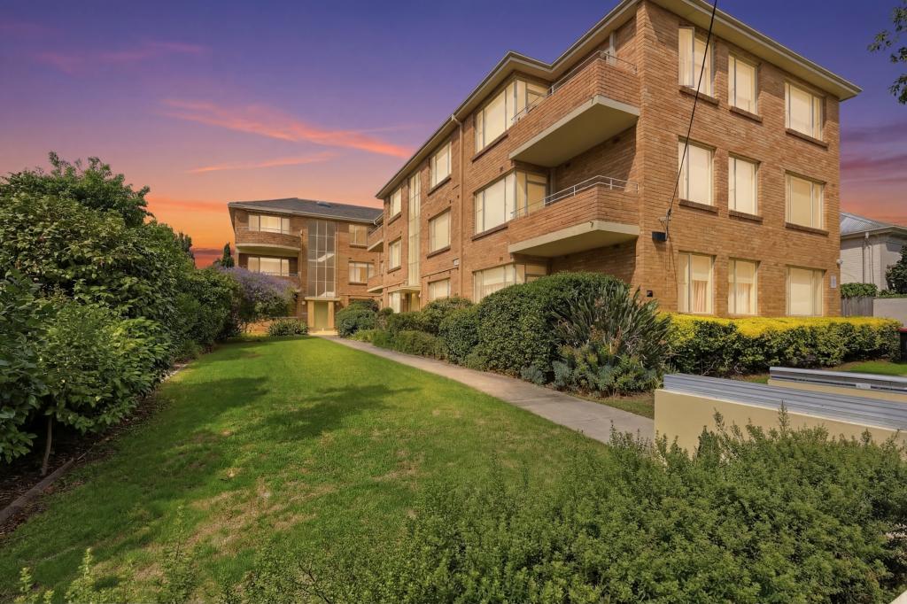 4/60 Denbigh Rd, Armadale, VIC 3143