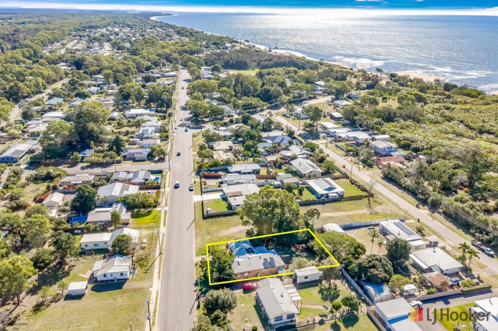 41 Moore Park Rd, Moore Park Beach, QLD 4670