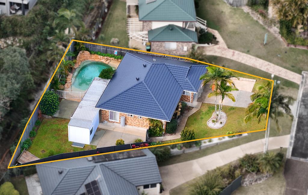 8 Richfield Cl, Nerang, QLD 4211