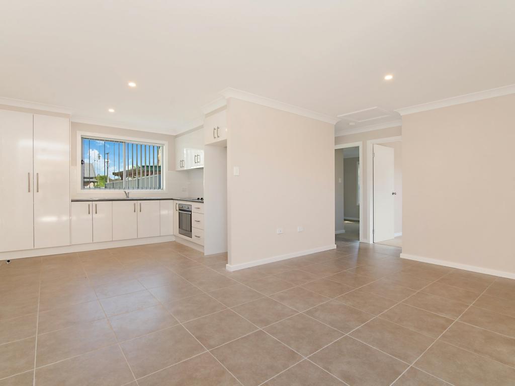 7b Victoria Ave, Toukley, NSW 2263