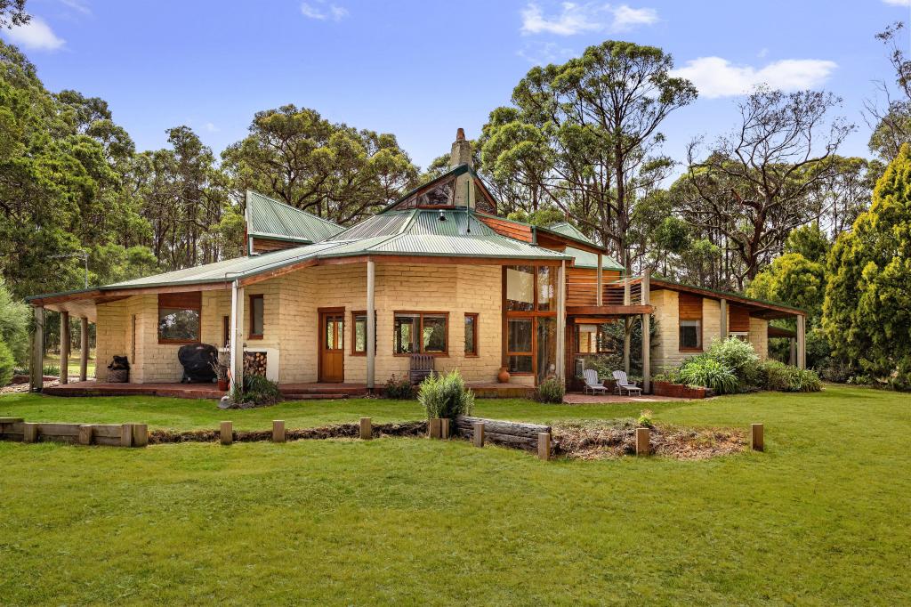 165 Kennedys Rd, Smythes Creek, VIC 3351