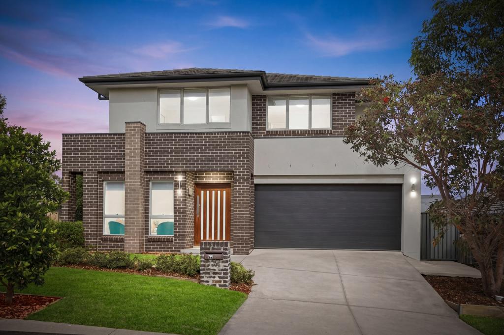 32 Thorpe Cct, Oran Park, NSW 2570