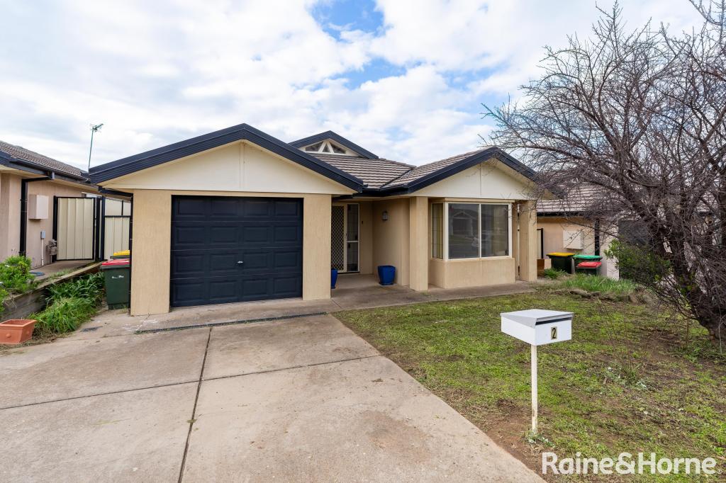 2/32 Avocet Dr, Estella, NSW 2650