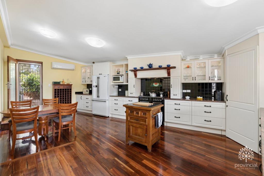 6 Graham Rd, Gooseberry Hill, WA 6076