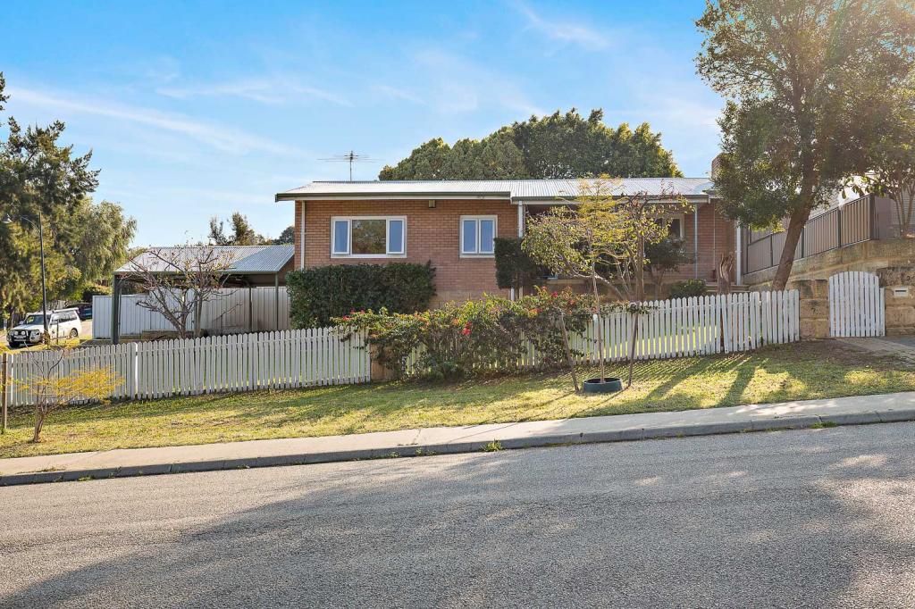 3 Doherty Rd, Coolbellup, WA 6163
