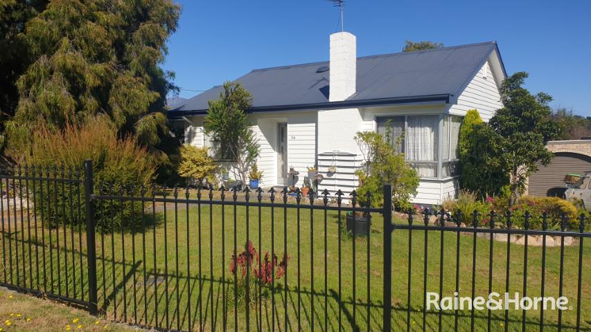 14 Banks St, Warrane, TAS 7018