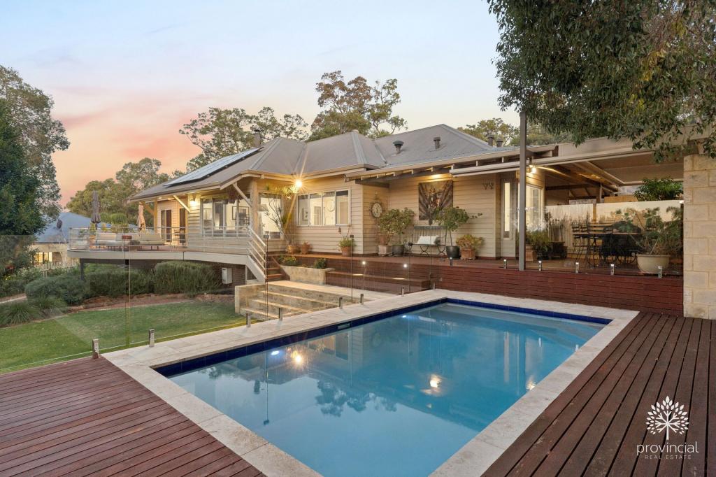 18a Mundaring Weir Rd, Kalamunda, WA 6076