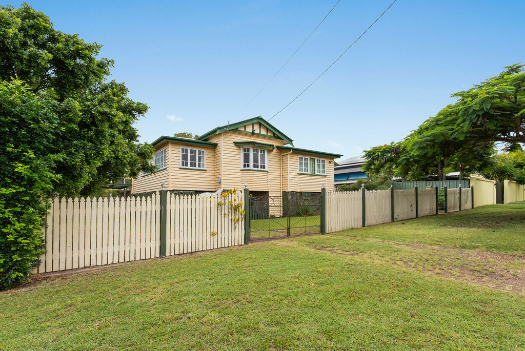 5 Foote St, Newtown, QLD 4305