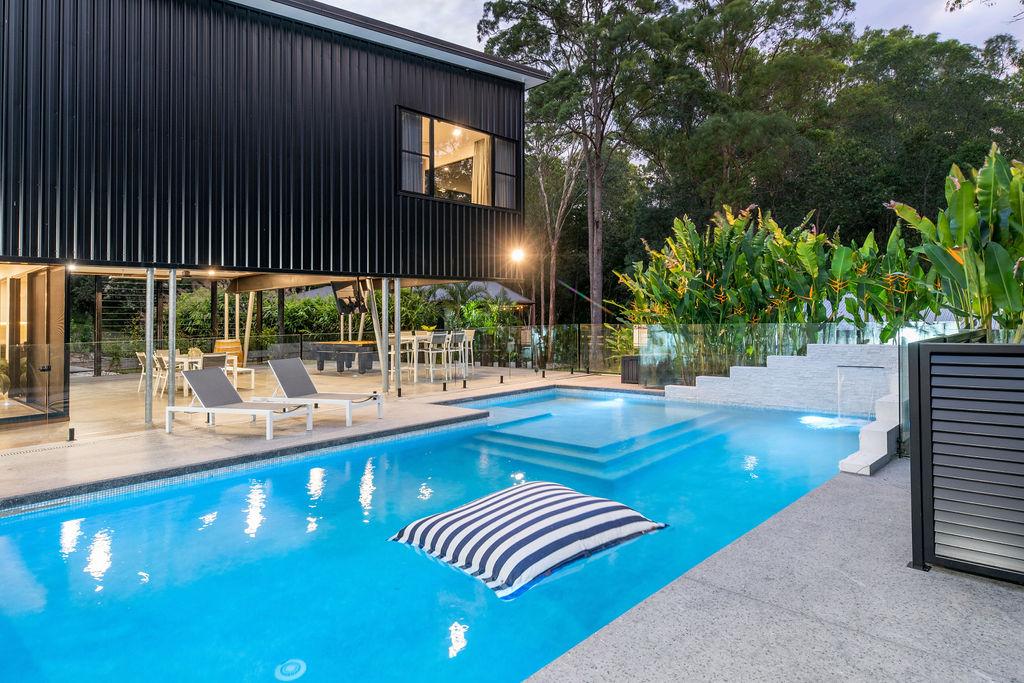 10 VIEW CRES, WONGAWALLAN, QLD 4210