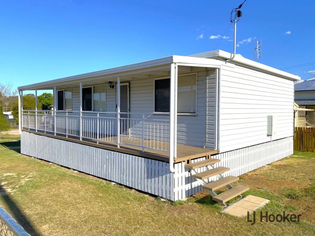 18 Fitzroy St, Nanango, QLD 4615