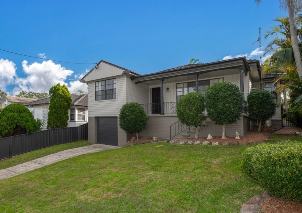 32 Mirambeena St, Belmont North, NSW 2280