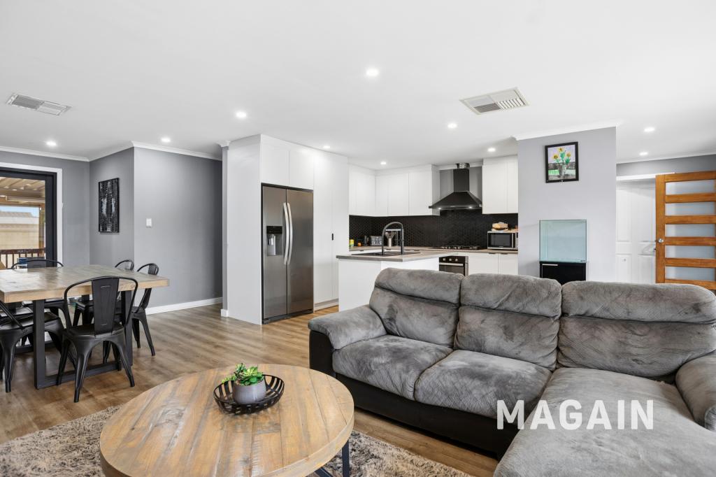 425 States Rd, Morphett Vale, SA 5162