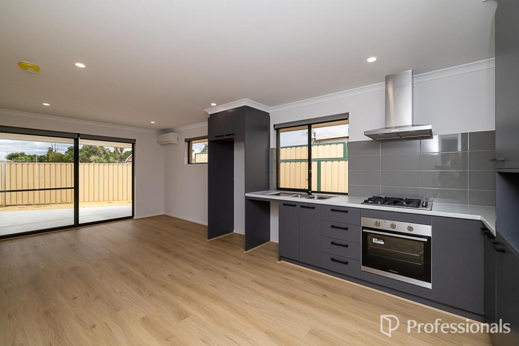 12a Cosgrove Ct, Seville Grove, WA 6112