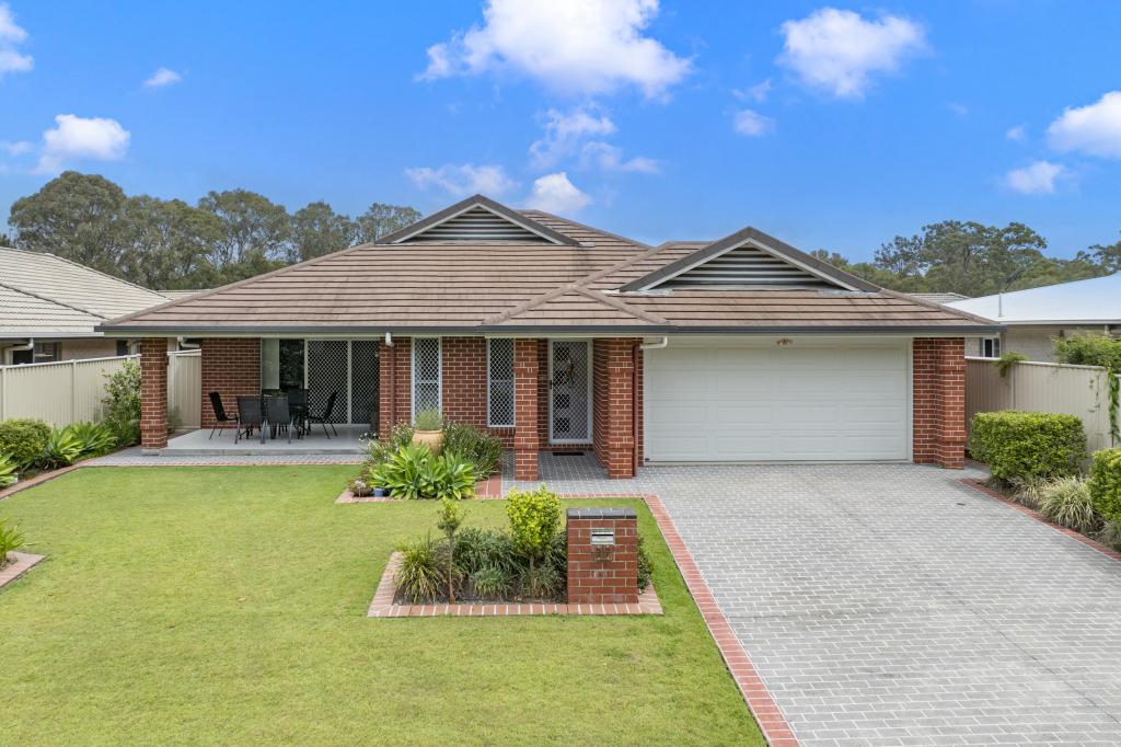 27 Jerrys Pl, Thornlands, QLD 4164