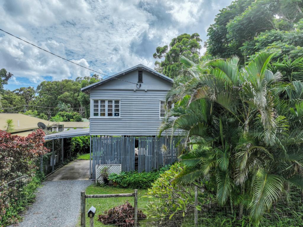 9 Noon-Muckle St, Macleay Island, QLD 4184