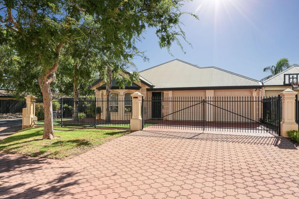 27 MINORIES, PORT ADELAIDE, SA 5015