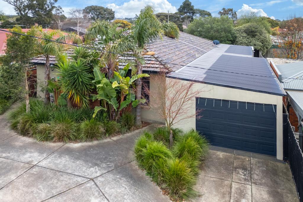 14 Blyton Cres, Sunbury, VIC 3429