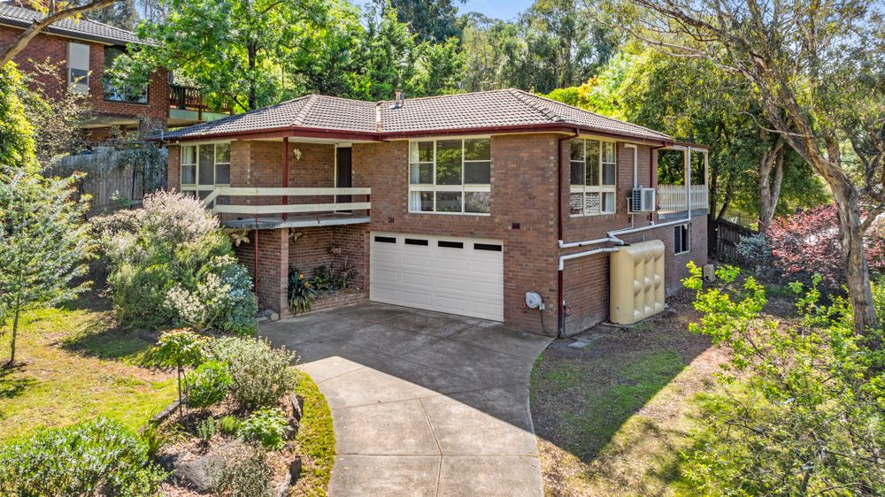 81 Livingstone Rd, Eltham, VIC 3095