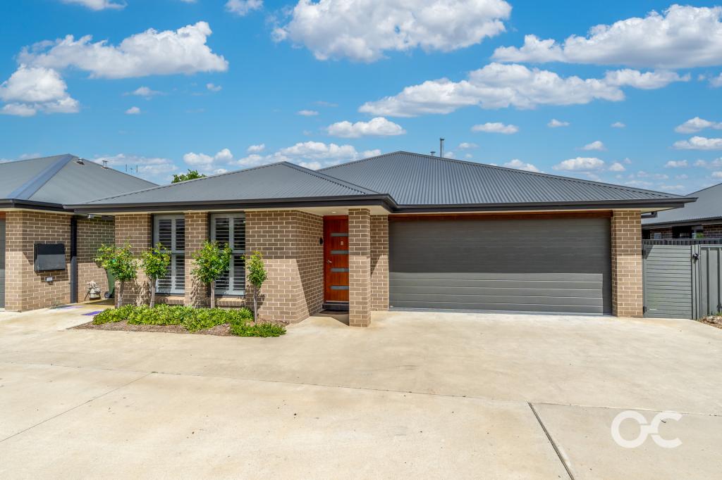 2/8b Majestic Way, Orange, NSW 2800