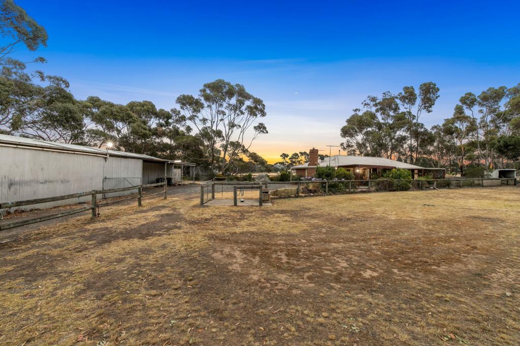 65 Mcintosh Rd, Little River, VIC 3211