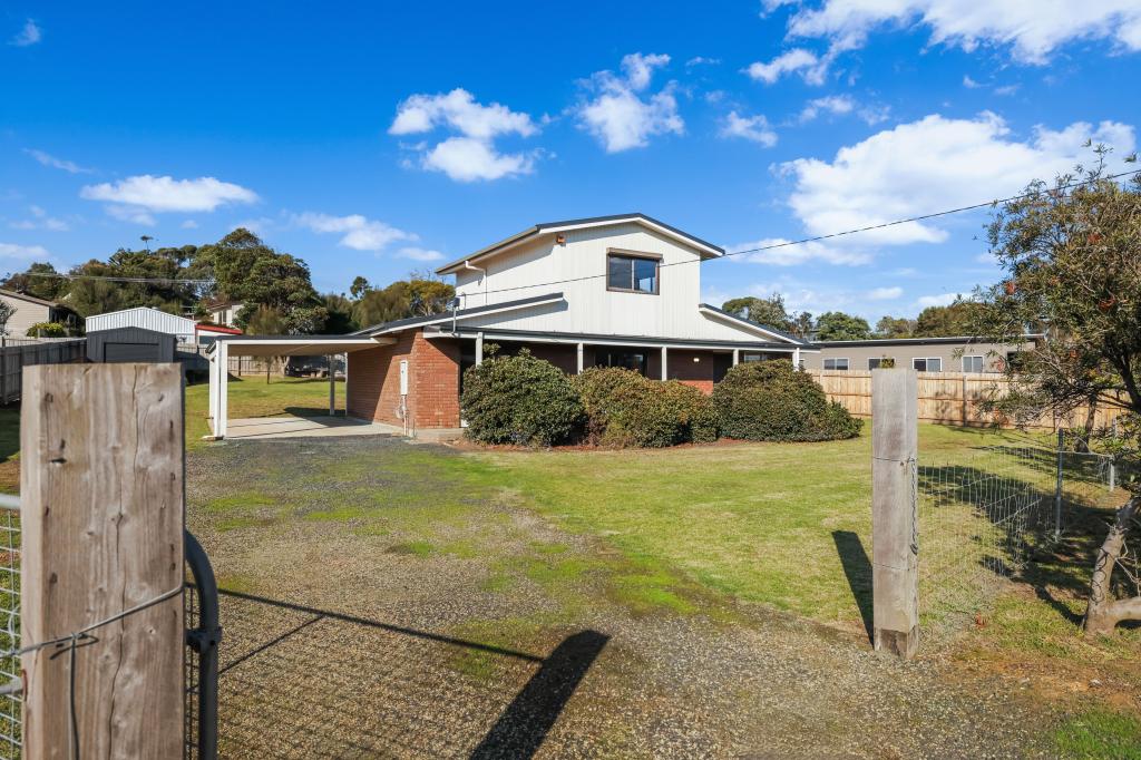 19 Galleon Cres, Sunset Strip, VIC 3922