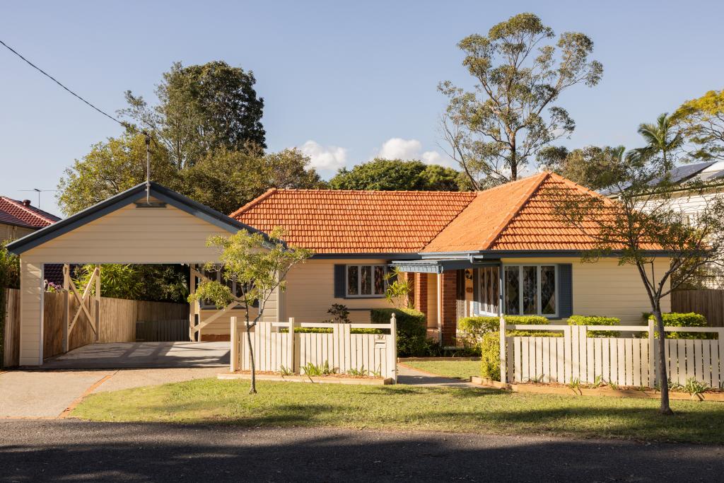 37 Moola Rd, Ashgrove, QLD 4060