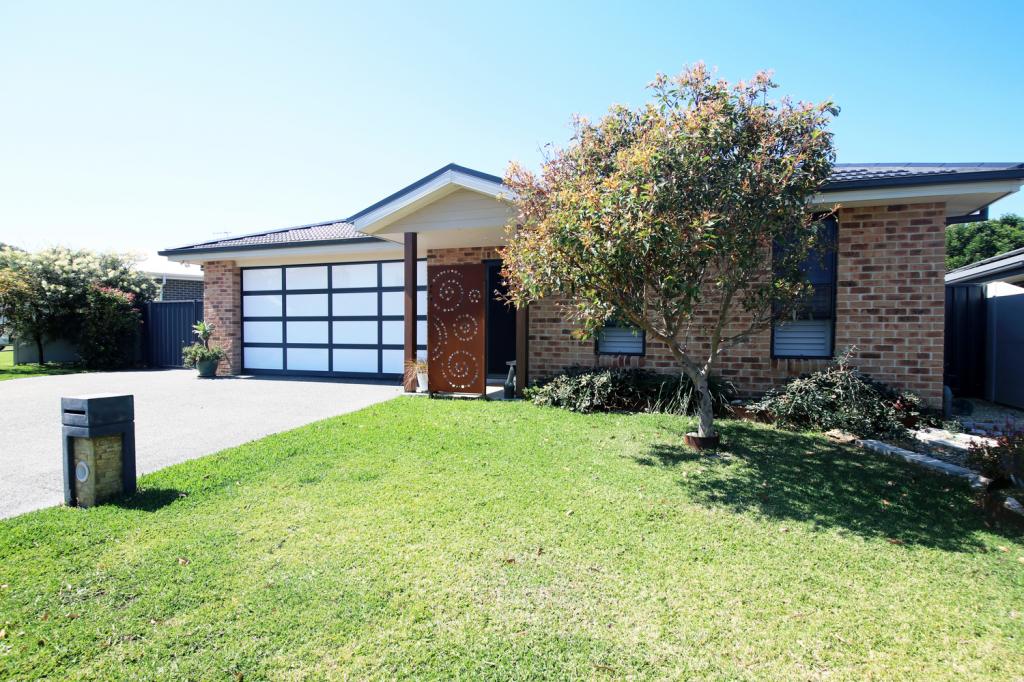 12 PRETORIA PDE, HARRINGTON, NSW 2427