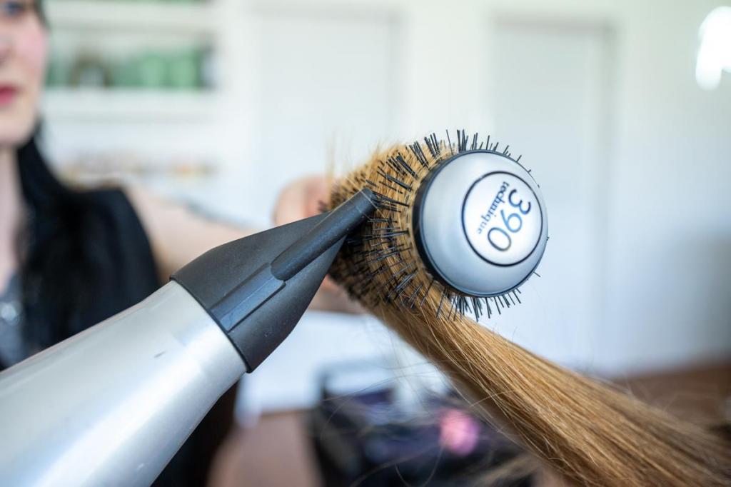 15 The Esplanade, Oak Flats, NSW 2529