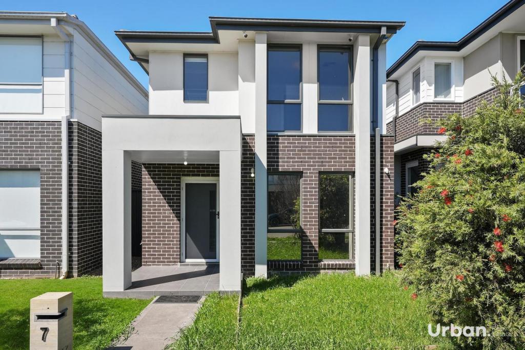 7 CONNEMARA ST, AUSTRAL, NSW 2179