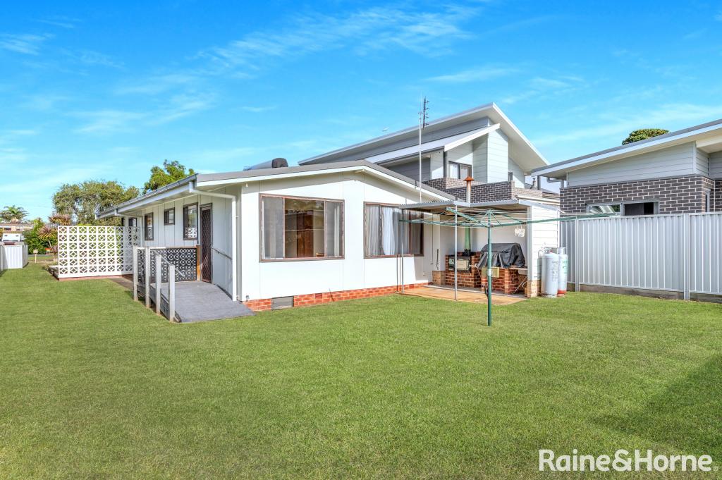 39 Ravenscliffe Rd, Shoalhaven Heads, NSW 2535