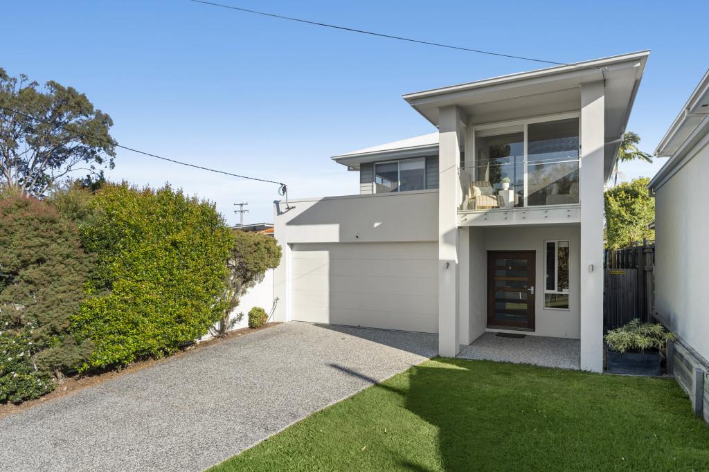 52 Hindes St, Lota, QLD 4179