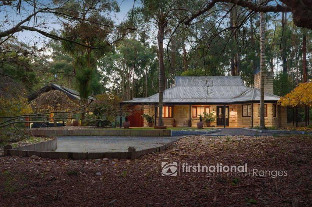 5 Doonaha Rd, Cockatoo, VIC 3781